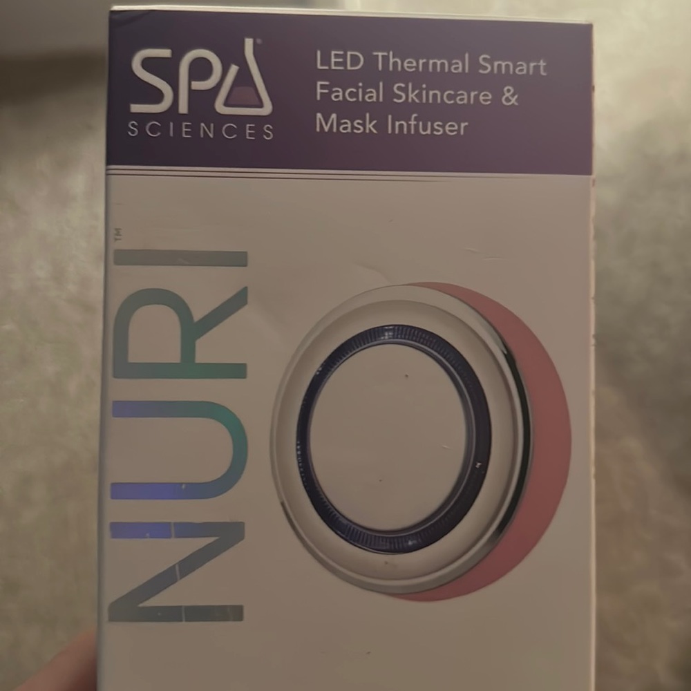 Nuri LED Thermal Smart Facial Skincare and mask infuser